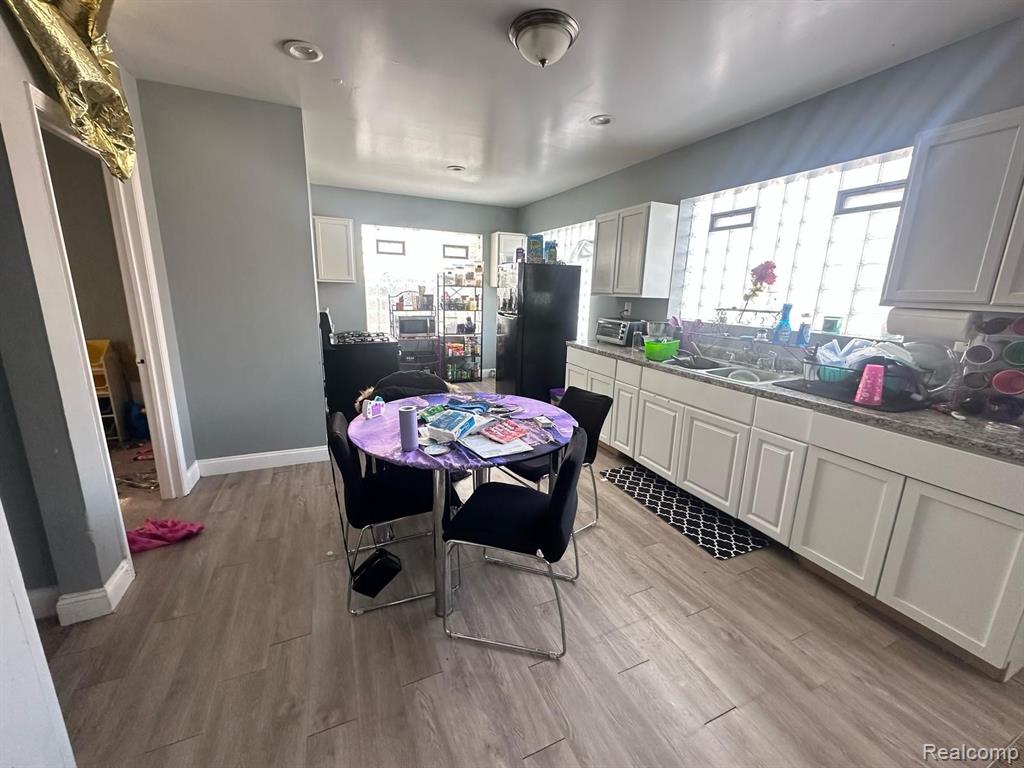 5651 LONYO Street, Detroit, MI 48210 — Photo 6