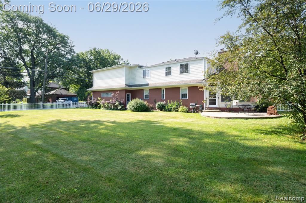 622 Sunningdale Drive, Grosse Pointe, MI 48236 — Photo 39
