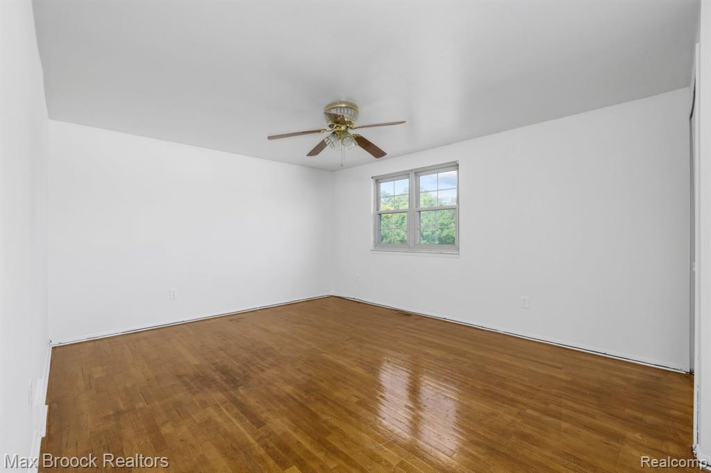 5718 Marble Drive, Troy, MI 48085 — Photo 18