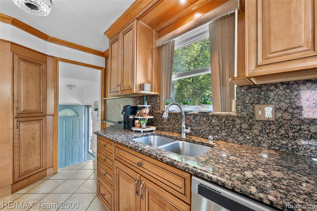 7841 Mead Street, Dearborn, MI 48126 — Photo 15