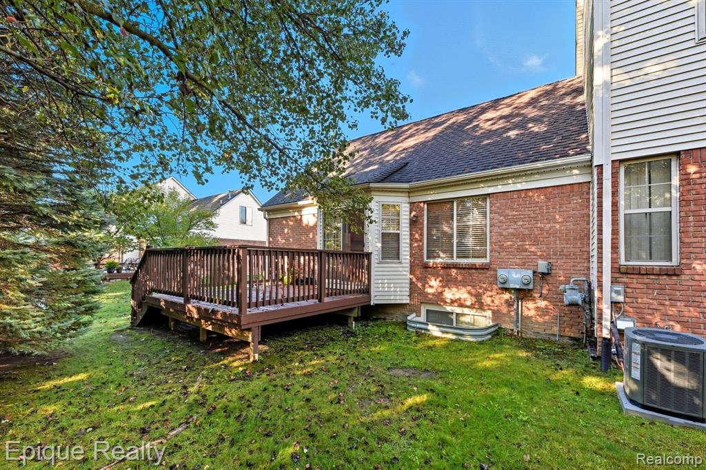 8851 Hardwood Drive, Belleville, MI 48111 — Photo 6
