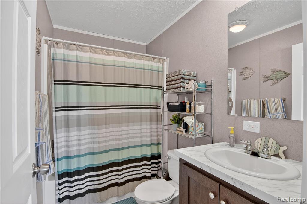 3233 Zona Drive, Osseo, MI 49266 — Photo 33