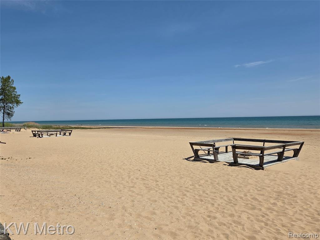 6520 N Us 23, 26, Oscoda, MI 48750 — Photo 13