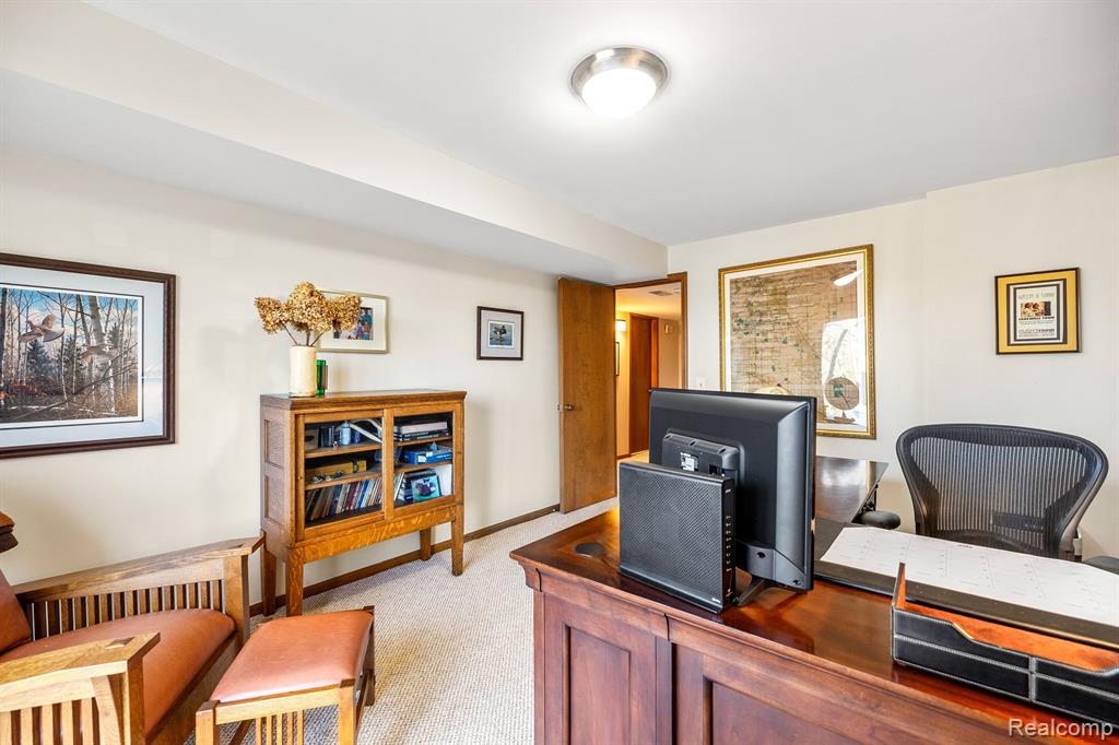 4237 SAWGRASS Drive, Bloomfield Hills, MI 48302 — Photo 26