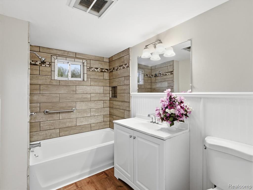 3076 Krafft Road, Fort Gratiot, MI 48059 — Photo 15