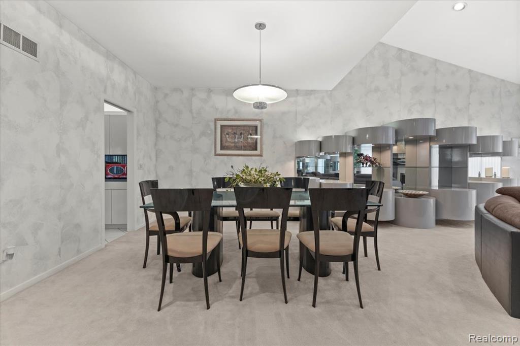 7570 Danbury Circle, West Bloomfield, MI — Photo 16