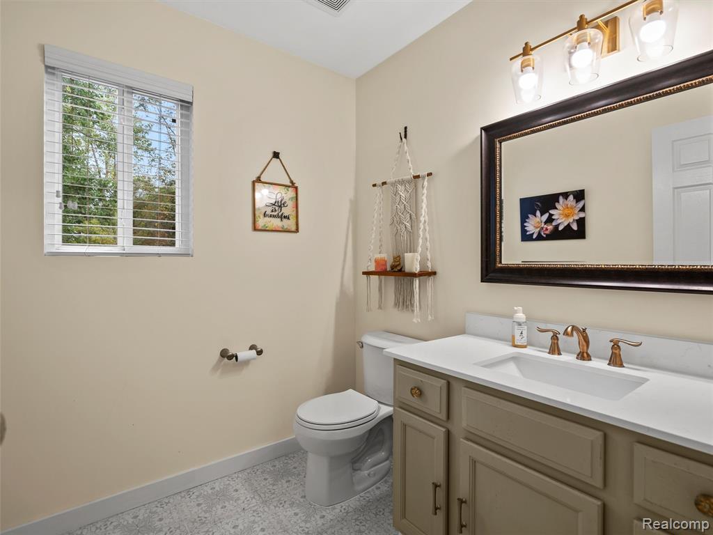 4673 Christopher Pines Drive, Clarkston, MI — Photo 18