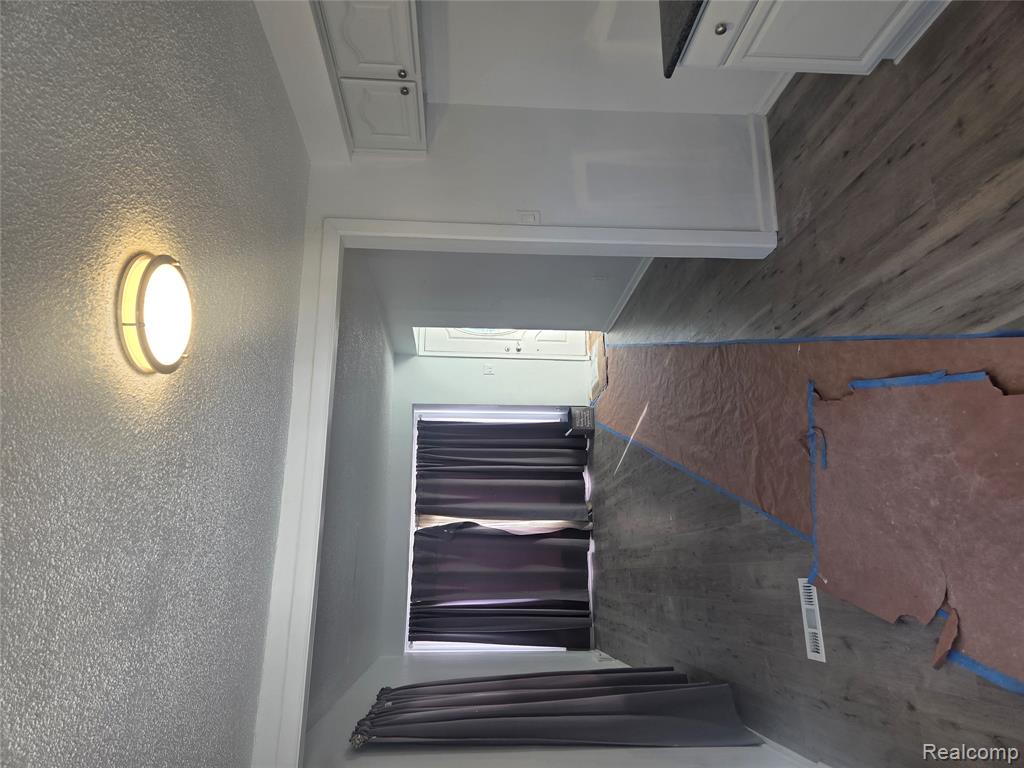 1121 S Meadowbrook Street E, Inkster, MI 48141 — Photo 5