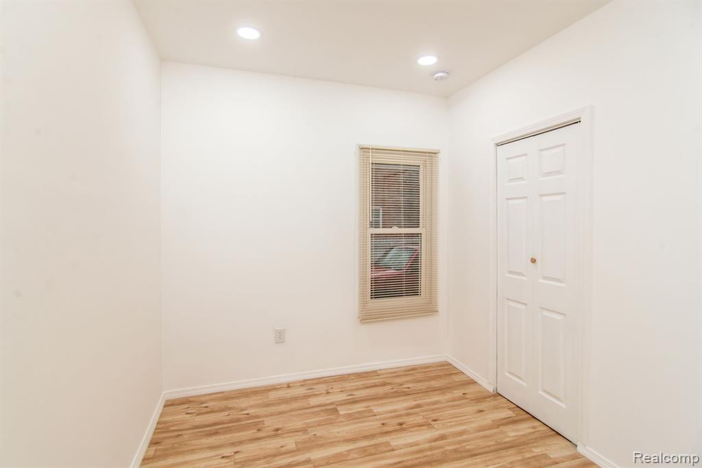 625 HORTON Street, Detroit, MI 48202 — Photo 18