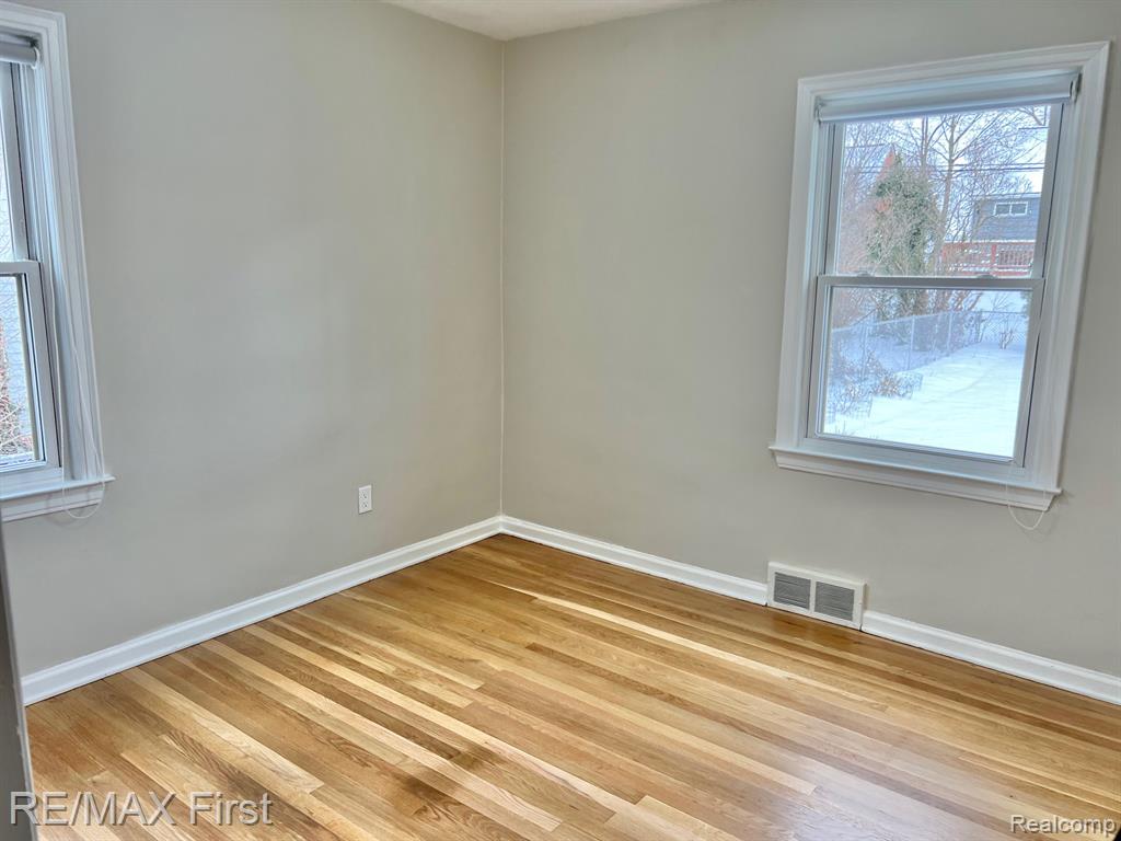 4516 Robinwood Avenue, Royal Oak, MI 48073 — Photo 13