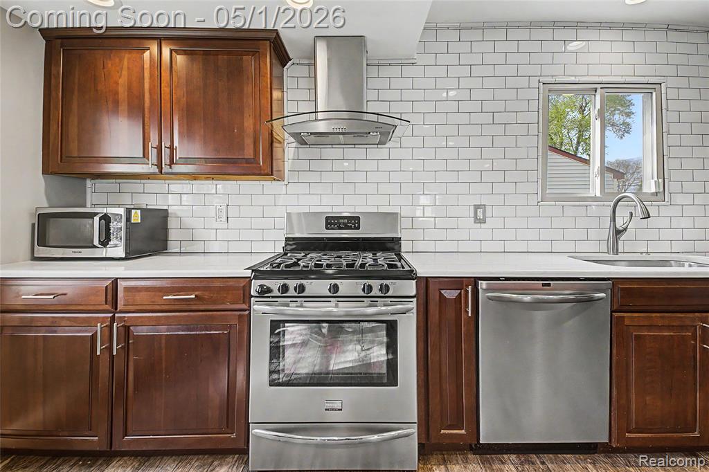 44775 Malow Avenue, Sterling Heights, MI 48314 — Photo 8