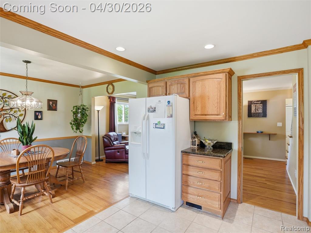 21222 Larkspur Street, Farmington, MI 48336 — Photo 11
