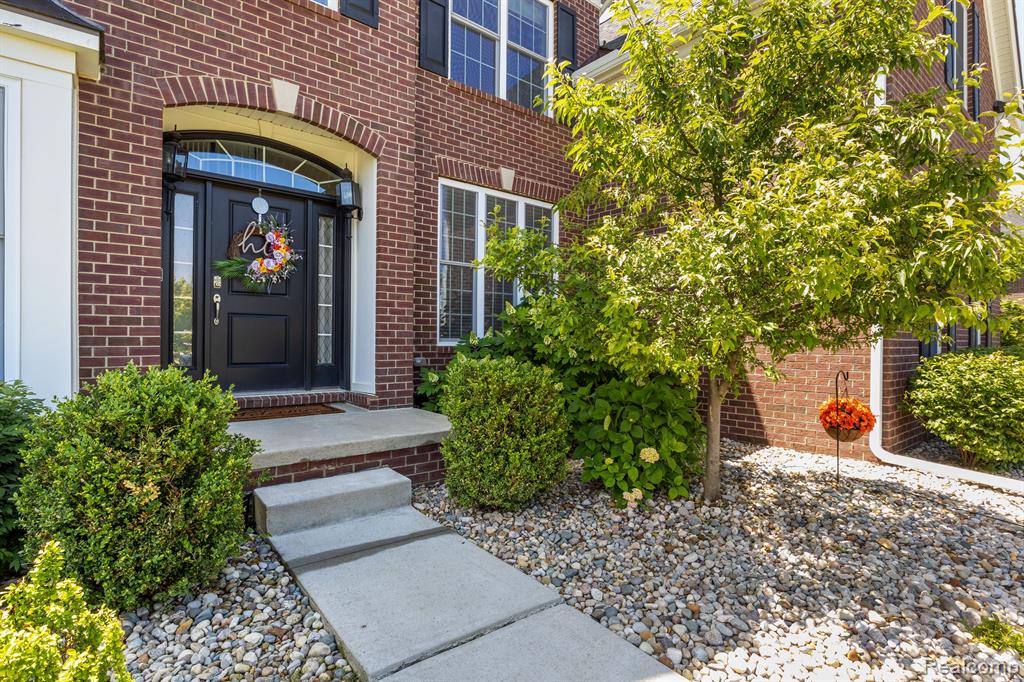 51251 GULFSTREAM PARK Lane, Canton, MI 48188 — Photo 51