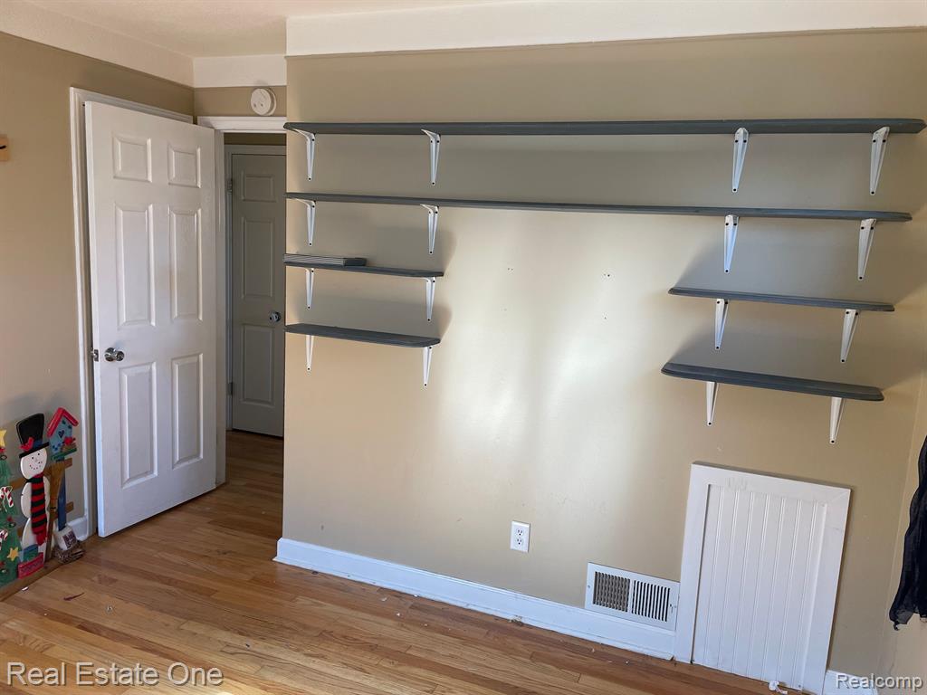 4413 18TH Street, Wyandotte, MI 48192 — Photo 11
