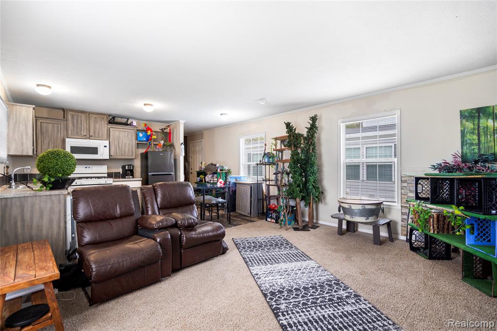 75 Woodridge Court, White Lake, MI — Photo 5