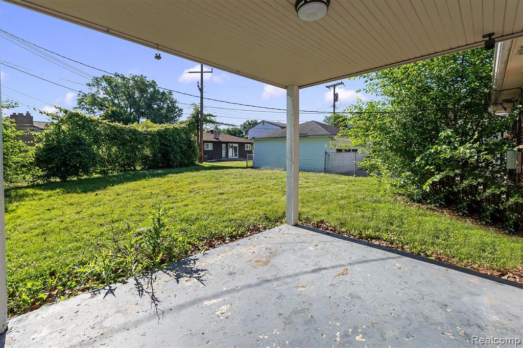 23520 Marlow Street, Oak Park, MI 48237 — Photo 32
