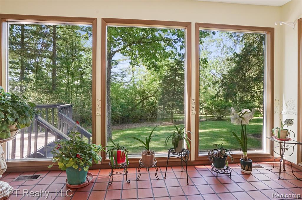 5236 Schlenker Road, Hamburg, MI — Photo 39