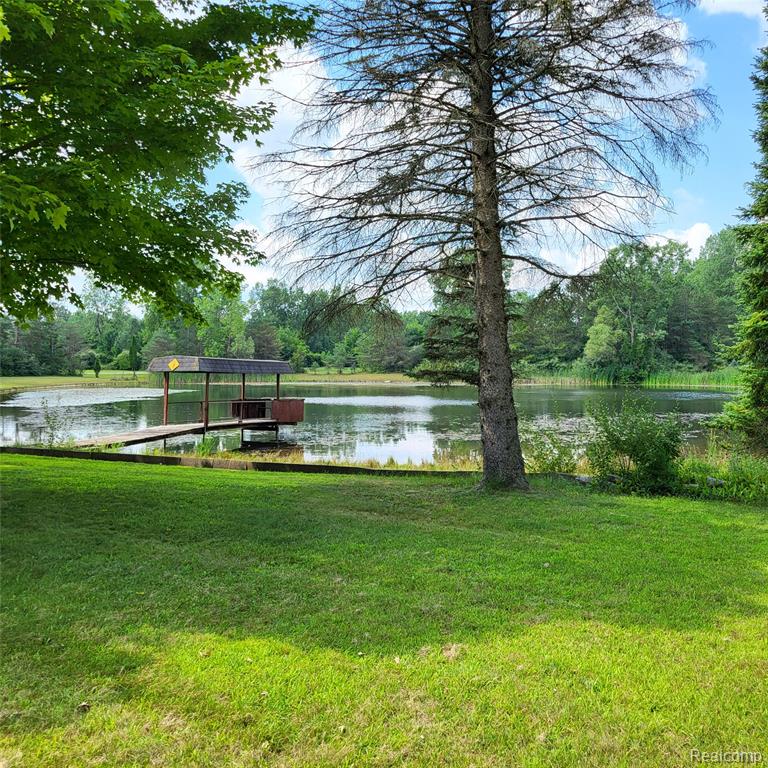 5060 Pinecone Drive, Lapeer, MI 48446 — Photo 4