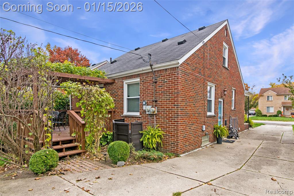 9943 Leverne, Redford, MI 48239 — Photo 19
