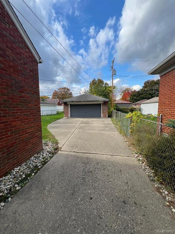8427 VIRGIL Street, Dearborn Heights, MI 48127 — Photo 4