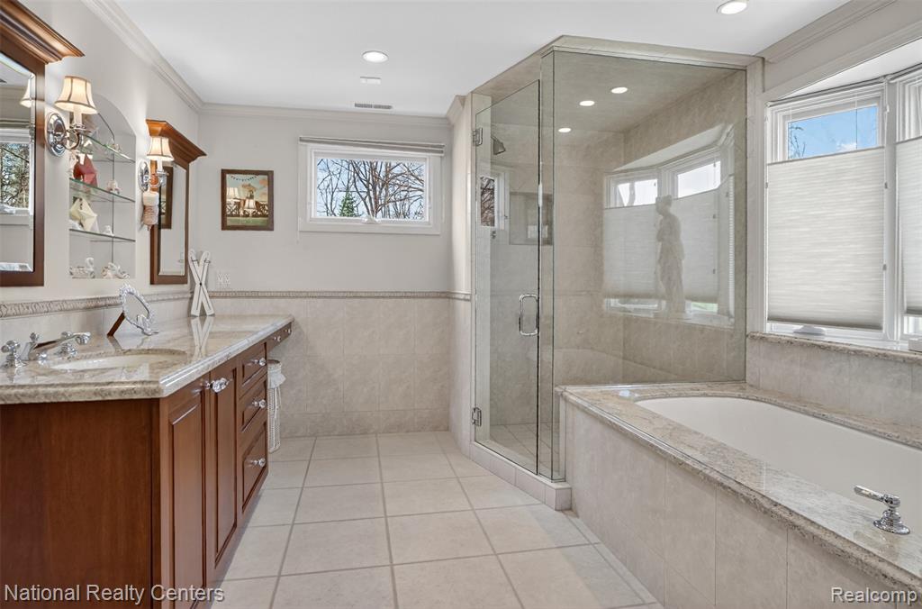 4233 N N Willoway Estates Court, Bloomfield Hills, MI, 48302