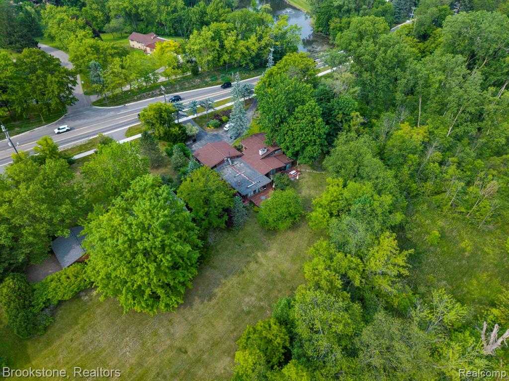 4665 W Maple Road, Bloomfield Hills, MI 48301 — Photo 3