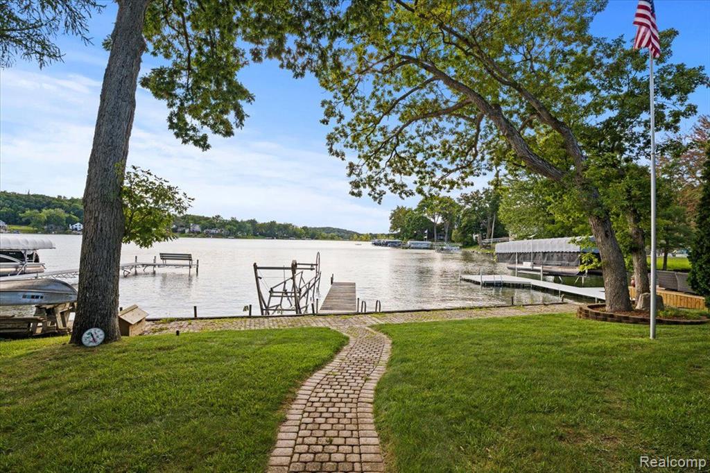 3979 LOTUS Drive, Waterford, MI 48329 — Photo 69