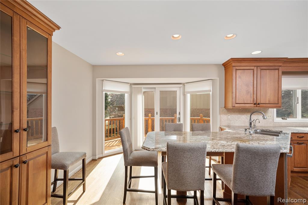 16807 Country Knoll Drive, Northville, MI 48168 — Photo 9