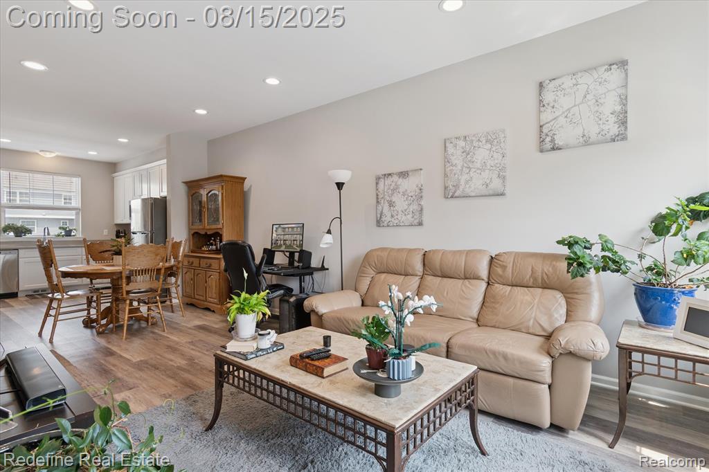 403 Jeff Keeton Drive, Hazel Park, MI 48030 — Photo 8