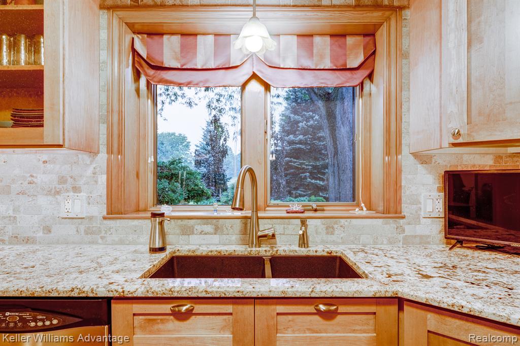 41764 Camden Court, Northville, MI 48168 — Photo 15