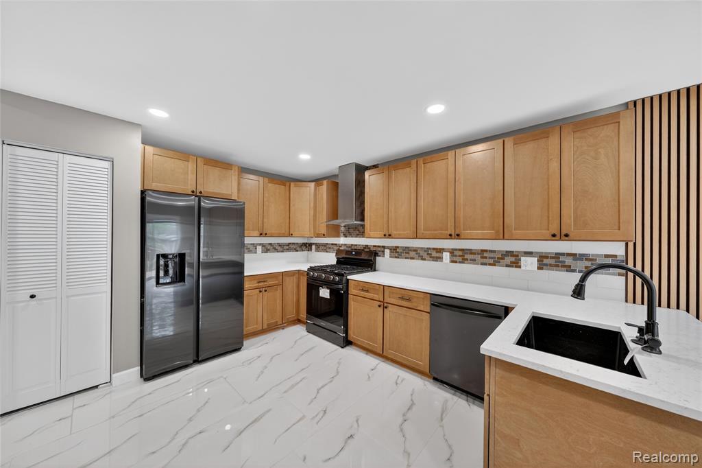 24784 Ashley Court, Redford, MI 48239 — Photo 16