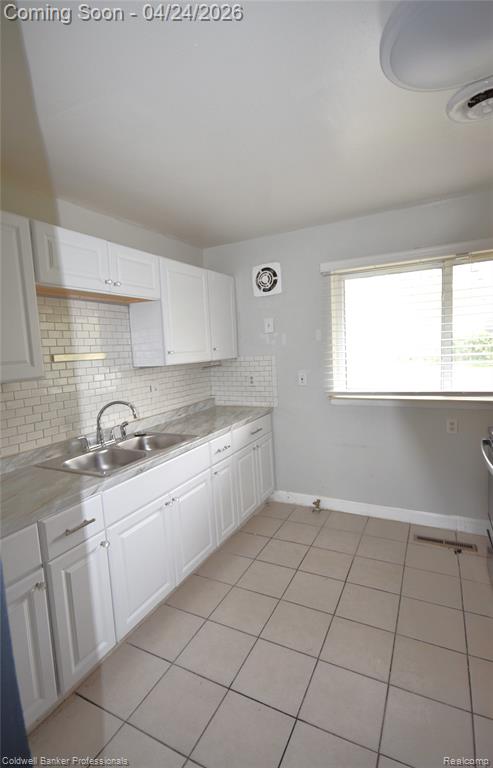 10311 Saratoga Street, Oak Park, MI 48237 — Photo 14
