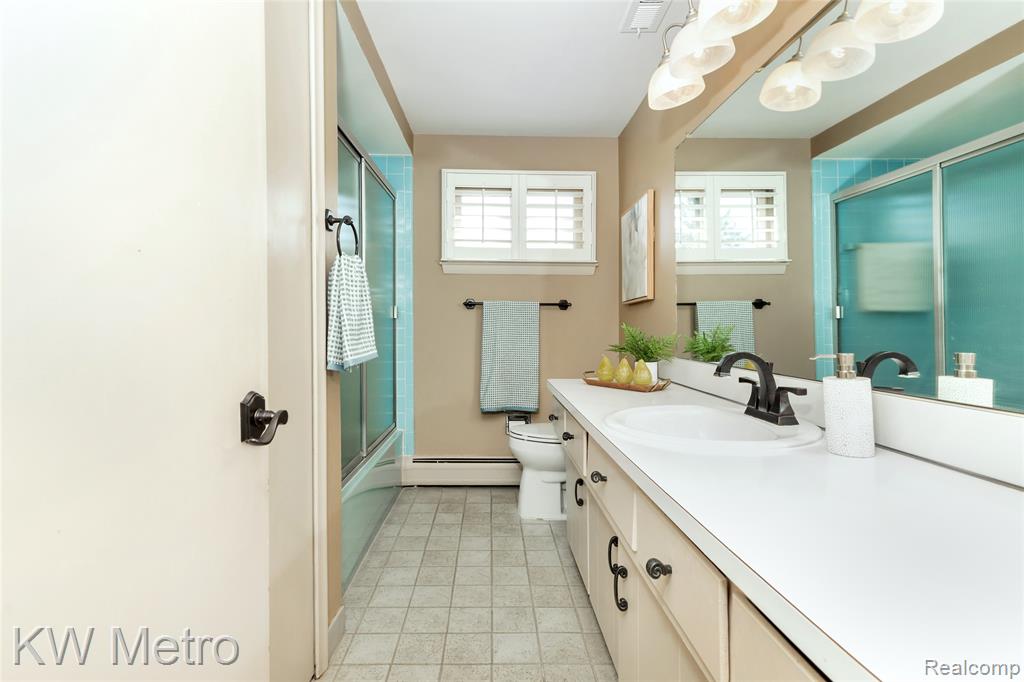 5897 Sutters Lane, Bloomfield Hills, MI 48301 — Photo 37