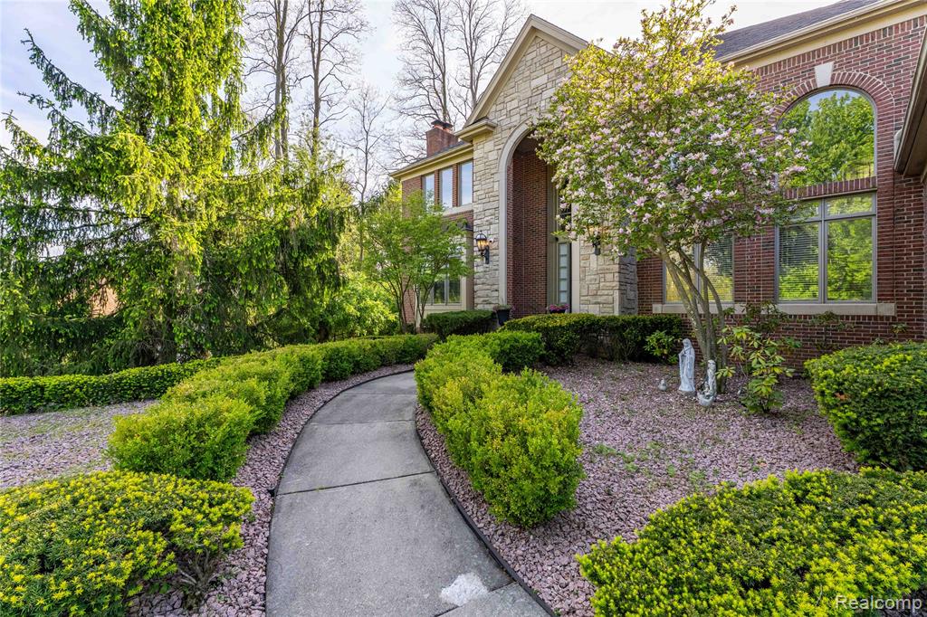 5173 Serena Drive, Troy, MI 48098 — Photo 3