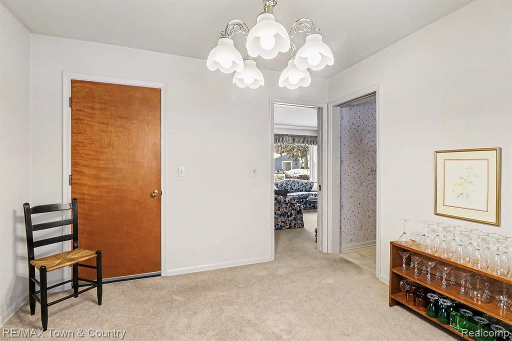 426 Bellewood Drive, Flushing, MI 48433 — Photo 9