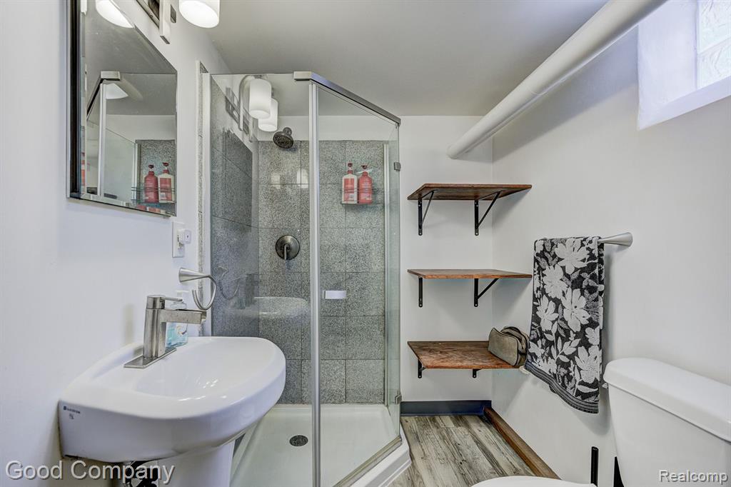637 S CONNECTICUT Unit 2, Royal Oak, MI 48067 — Photo 13