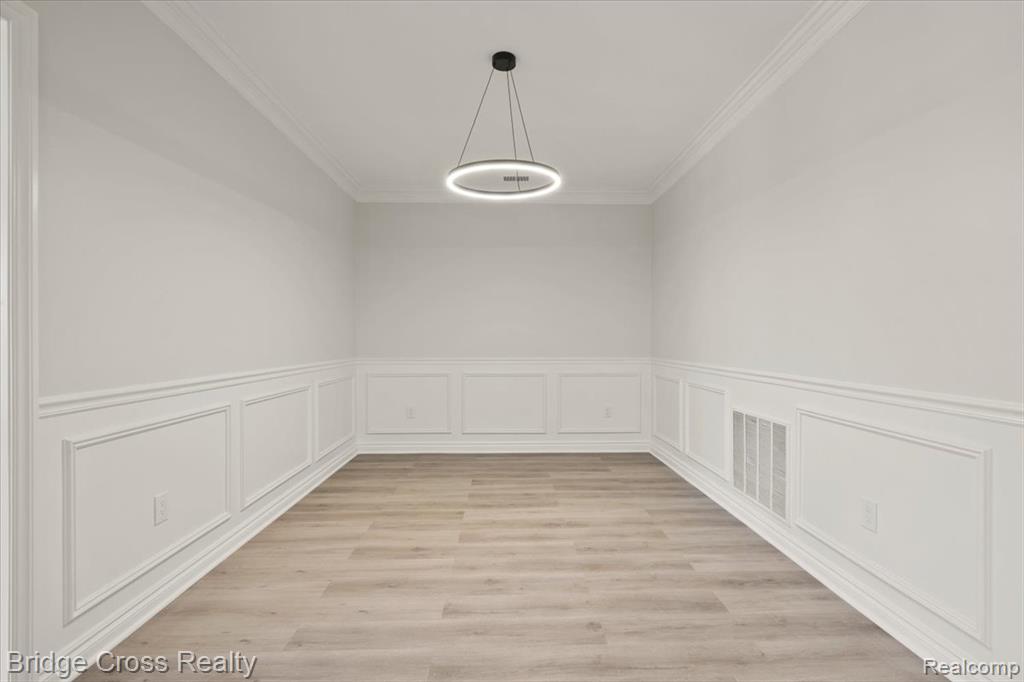 5685 Twin Oaks Drive, Sterling Heights, MI 48314 — Photo 4