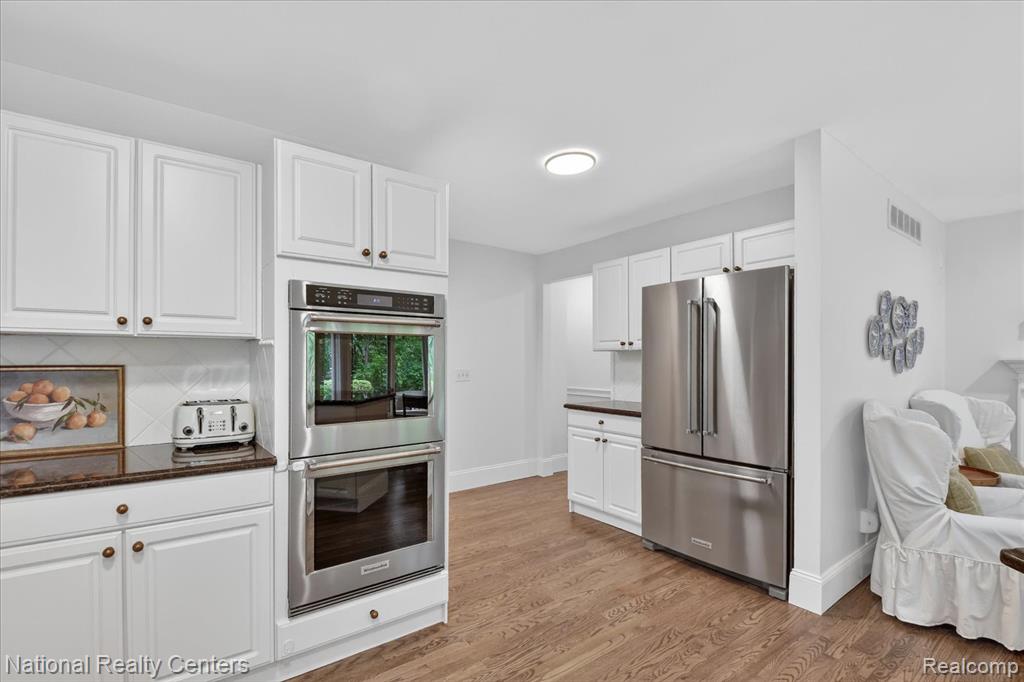 54366 Royal Troon Drive, South Lyon, MI 48178 — Photo 8