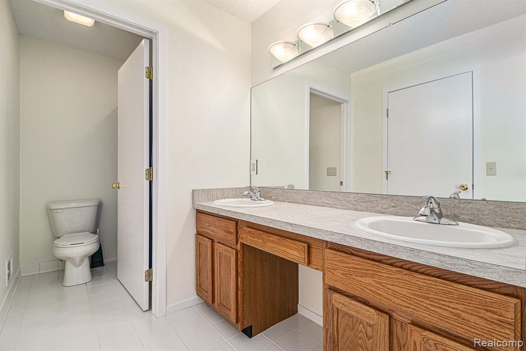 45 N HOSPITAL Road, Waterford, MI 48327 — Photo 17