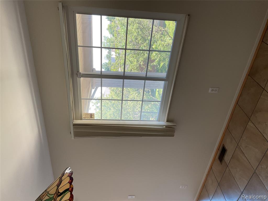 6103 Orchard Lake Road, 203, West Bloomfield, MI — Photo 4