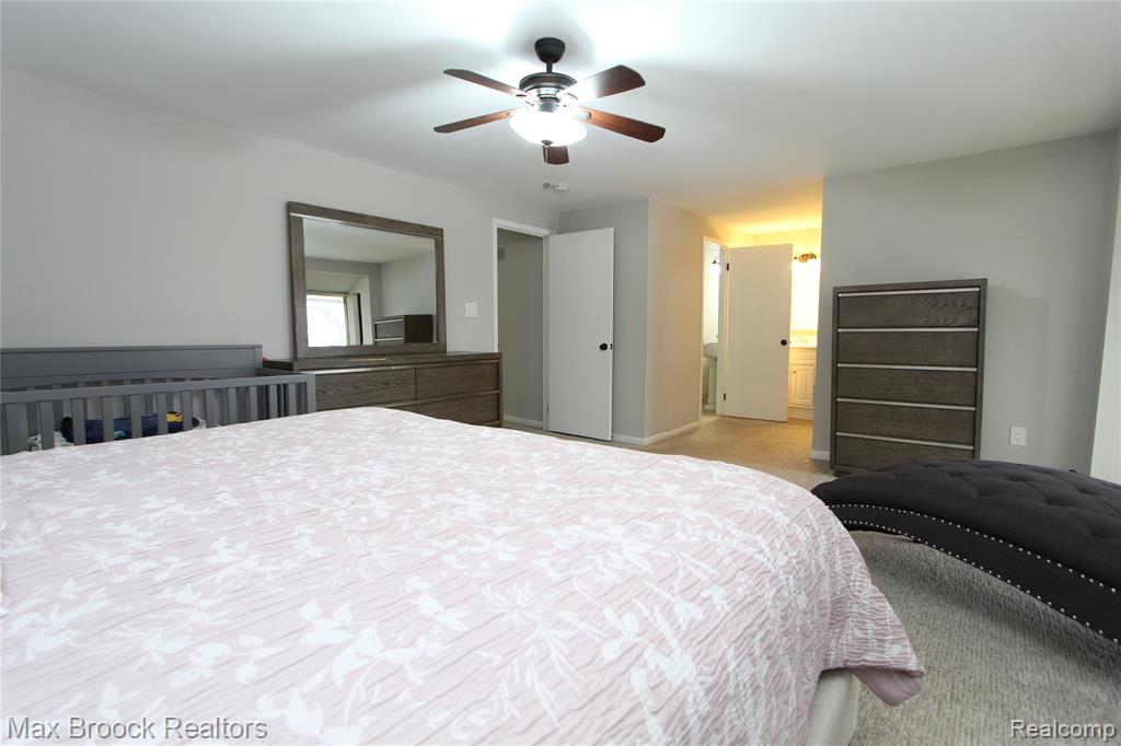 7338 Creek View Court, West Bloomfield, MI — Photo 15