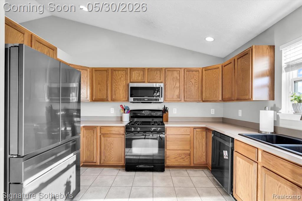 422 Coventry Lane, Mason, MI 48854 — Photo 10