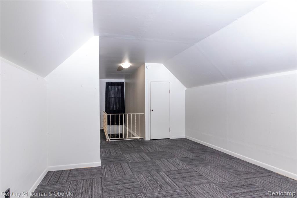 7077 Deering Street, Garden City, MI — Photo 23