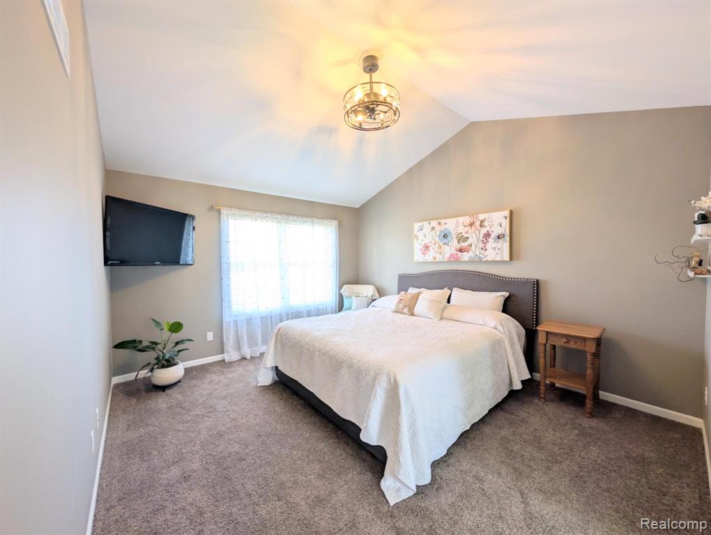 5441 Meadow Creek Court, Flint, MI 48532 — Photo 24