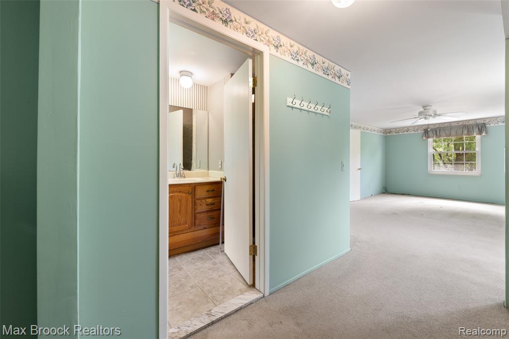 683 Thurber Drive, Troy, MI 48085 — Photo 35