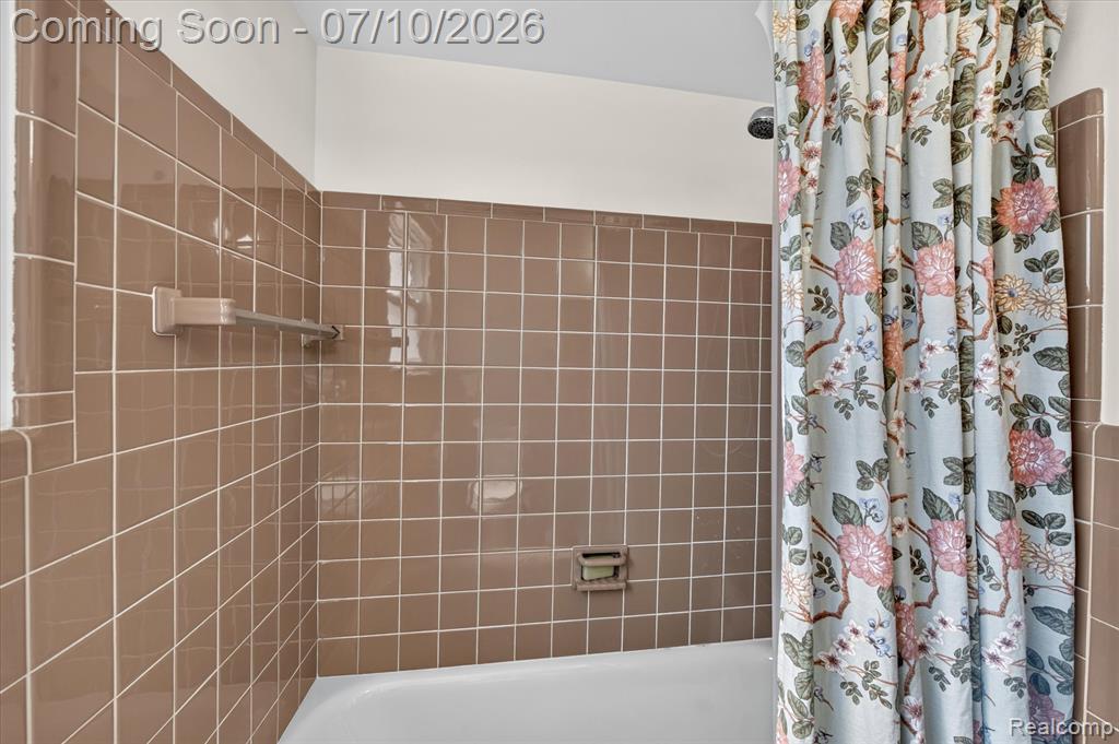 8599 Cardwell Street, Westland, MI — Photo 20