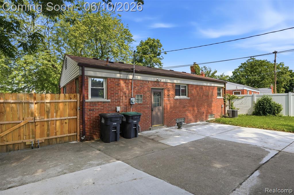 8245 Roosevelt Street, Taylor, MI 48180 — Photo 26