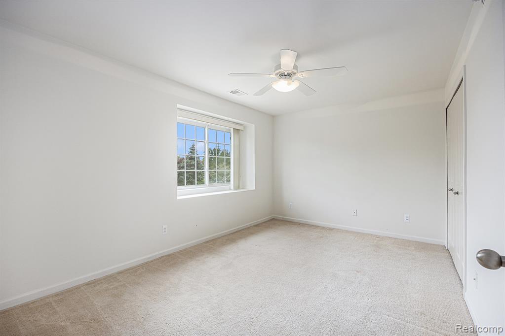6769 Boulder Pointe Drive, Washington, MI — Photo 22