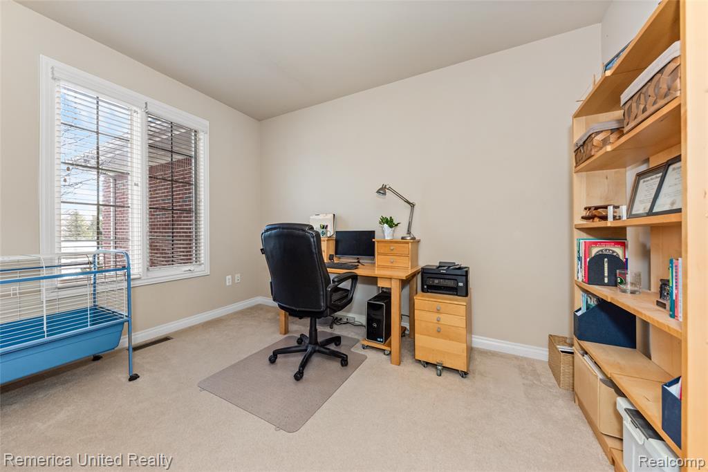 24695 Wedgewood Dr, South Lyon, MI 48178 — Photo 27