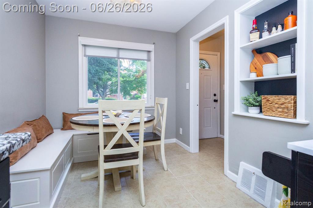 9290 Niver Avenue, Allen Park, MI 48101 — Photo 13